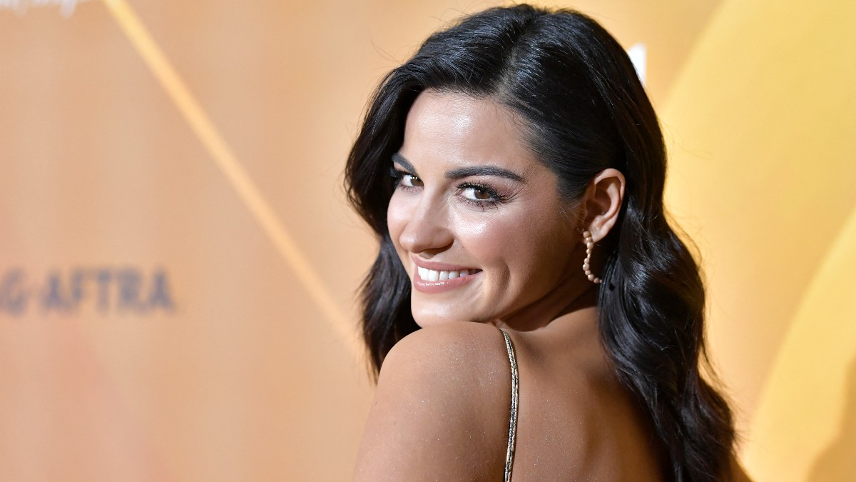 Maite Perroni demandará a Claudia Martín.