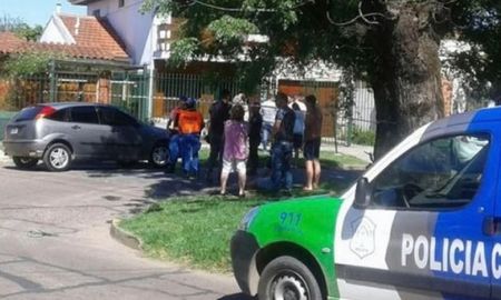 video desesperante: asi le robaron el auto con su hijo de seis anos adentro video desesperante: asi le robaron el auto con su hijo de seis anos adentro