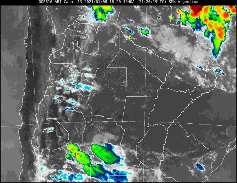 La nubosidad se acercaba a la provincia de Santa Fe a las 18.20 horas del viernes.