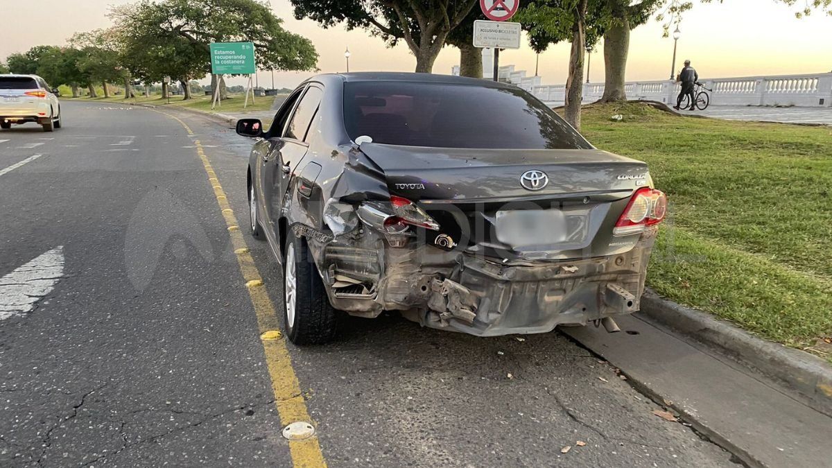 Tres vehículos chocaron en la costanera santafesina de la ciudad de Santa Fe.