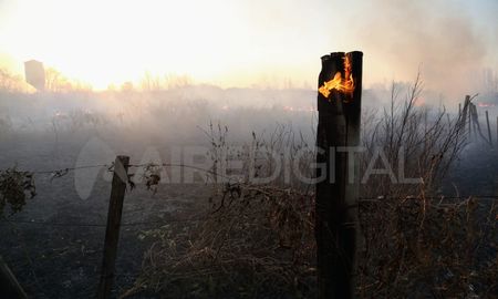 el drama de los incendios desde adentro: las impactantes fotos de aire el drama de los incendios desde adentro: las impactantes fotos de aire