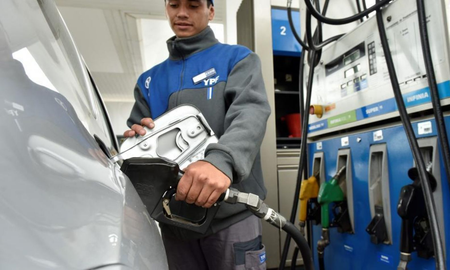 aumentos en la nafta y el gasoil: llega junio con subas en los combustibles aumentos en la nafta y el gasoil: llega junio con subas en los combustibles