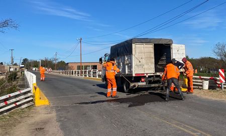 Tránsito pesado y demoras en ruta 1 por reparaciones en tres puentes clave.