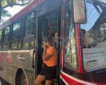 Un informe elaborado por el Observatorio Social del Transporte (OST) advirtió sobre el fuerte impacto que tuvo la eliminación de los subsidios nacionales al transporte de pasajeros por colectivos del interior del país. Un informe elaborado por el Observatorio Social del Transporte (OST) advirtió sobre el fuerte impacto que tuvo la eliminación de los subsidios nacionales al transporte de pasajeros por colectivos del interior del país.