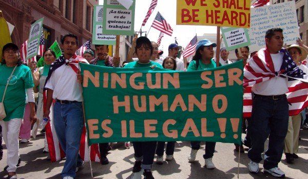 Líder del Congreso pide a Trump mantener un plan migratorio de Obama