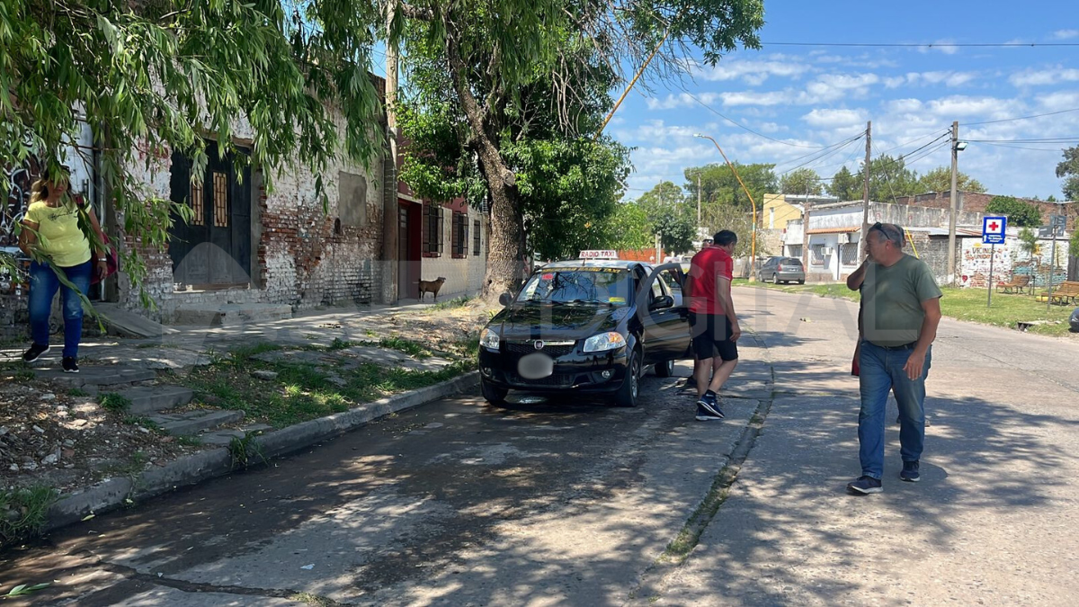 Robo a una taxista en plena mañana