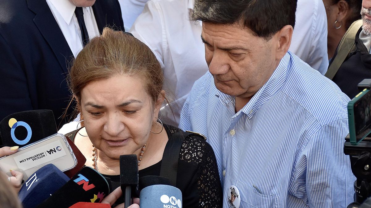 Los padres de Fernando leyeron una carta a la salida de la séptima audiencia el martes.