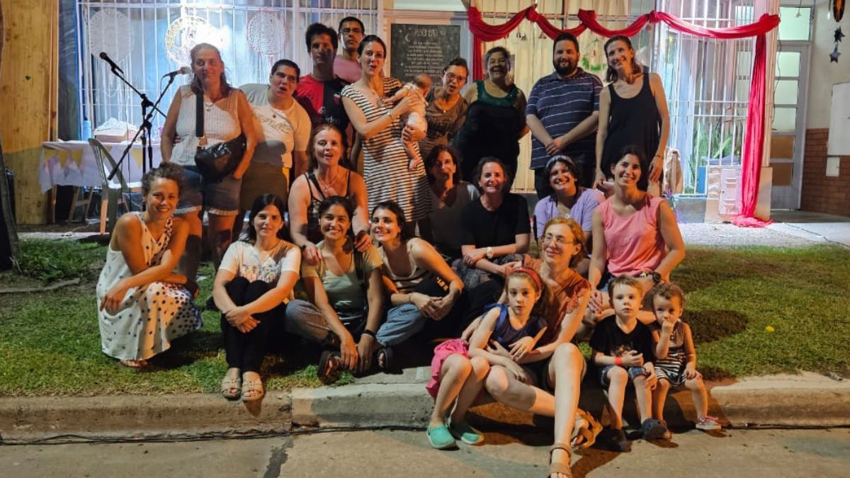 La diversidad de alternativas en la organización es tan variada como los desafíos a los que se enfrentan. La diversidad de alternativas en la organización es tan variada como los desafíos a los que se enfrentan.