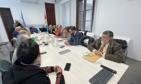 Sin acuerdo. Los gremios de Salud continúan sin aceptar la propuesta del Gobierno. Sin acuerdo. Los gremios de Salud continúan sin aceptar la propuesta del Gobierno.
