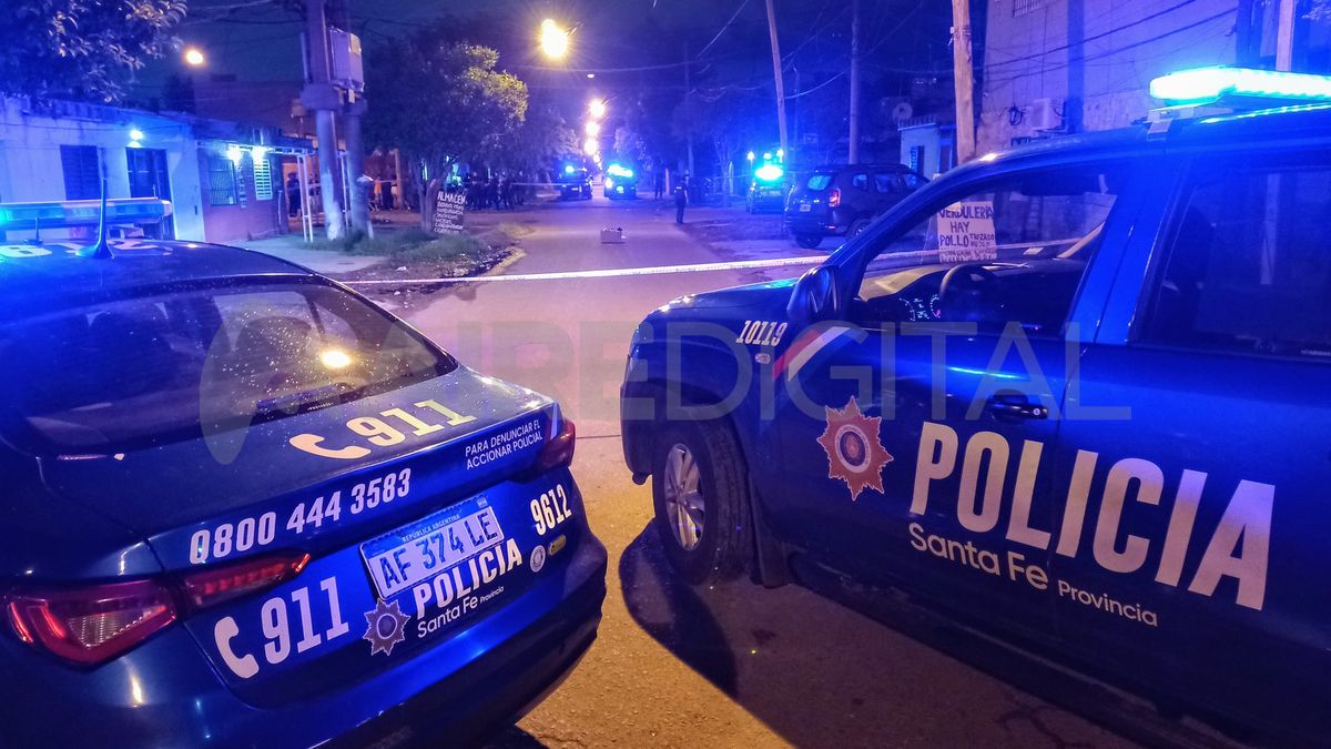 El ataque a balazos se produjo durante las primeras horas del lunes de Navidad, en la zona sudoeste de Rosario. El ataque a balazos se produjo durante las primeras horas del lunes de Navidad, en la zona sudoeste de Rosario.