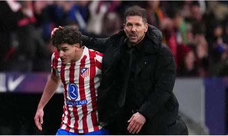 La contundente respuesta de Diego Simeone sobre el futuro de Julián Álvarez en Atlético de Madrid.