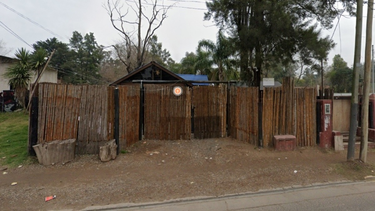 El hecho ocurrió a la salida del bar Napoleón, ubicado en Pilar. 
