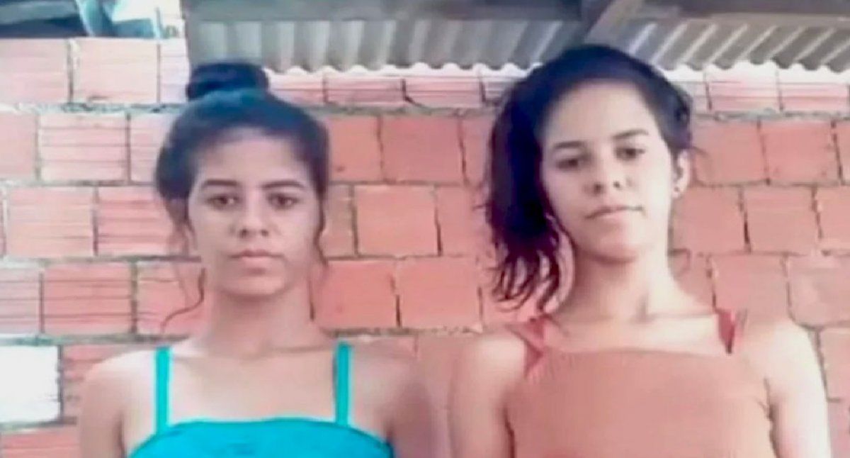 Hermanas gemelas de 18 años fueron ejecutadas en una transmisión en vivo