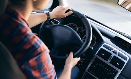 Las claves para prevenir problemas en el auto y perder el miedo a manejar. Las claves para prevenir problemas en el auto y perder el miedo a manejar.