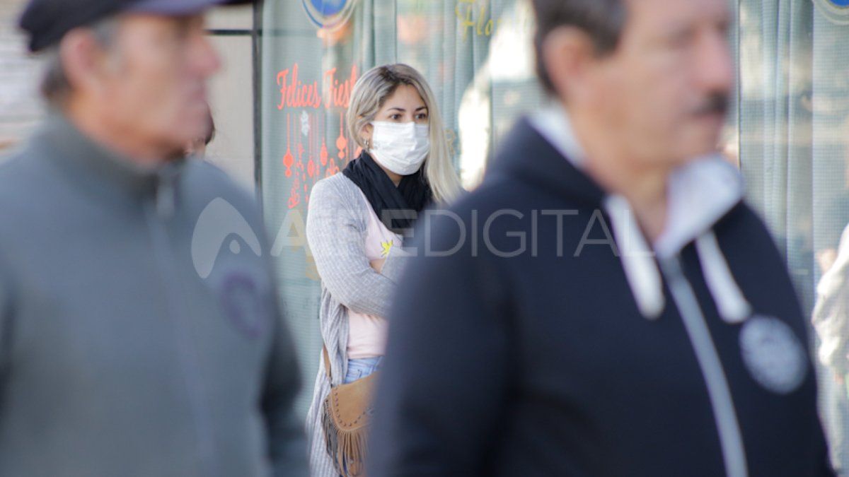 Hay cinco nuevos casos de coronavirus en Santa Fe y asciende a 165 la cifra de infectados