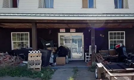 Una pareja mantenía secuestrados a cinco nenes en Estados Unidos. Una pareja mantenía secuestrados a cinco nenes en Estados Unidos.
