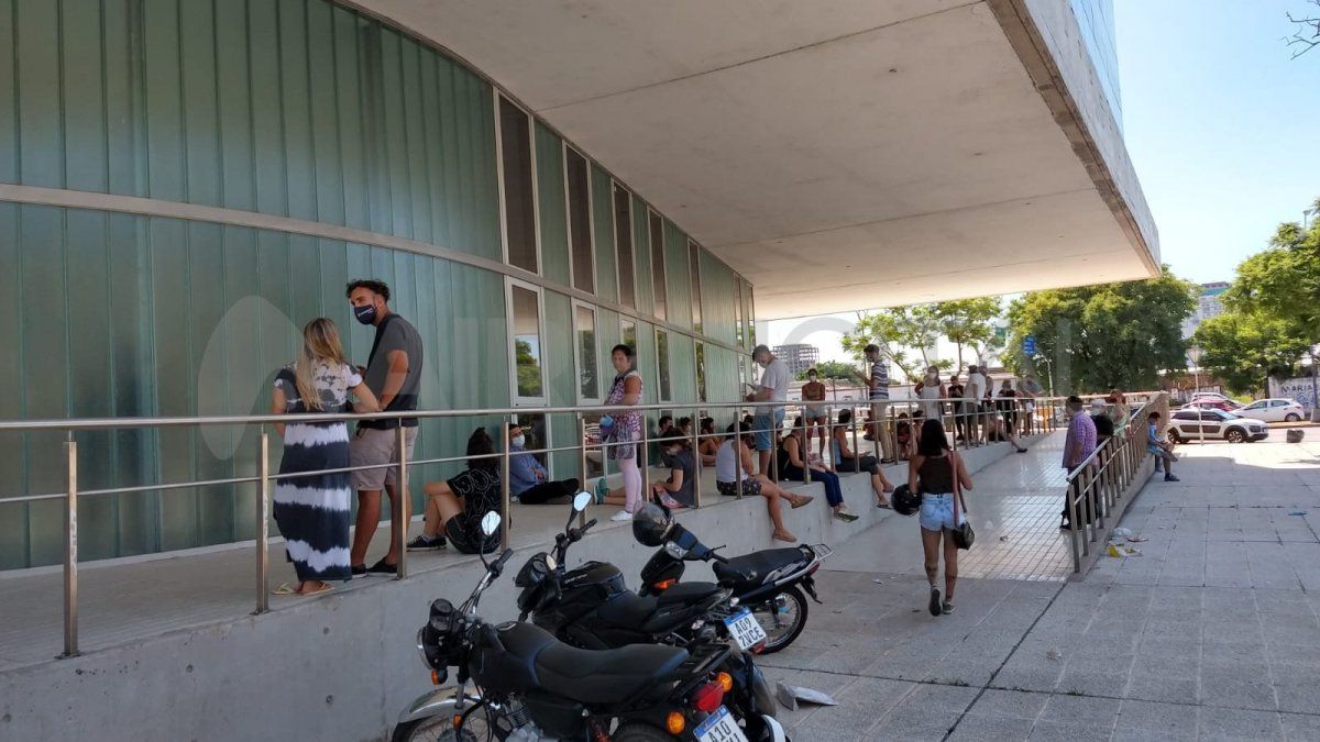 La estrategia busca dar respuesta a la alta demanda que registra hoy el sistema sanitario ante el aumento de casos de coronavirus.