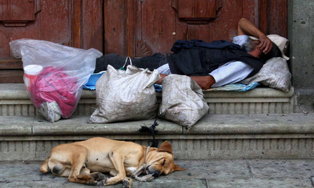 El número de personas en situación de calle en Santa Fe se mantiene, pero con casos más complejos. El número de personas en situación de calle en Santa Fe se mantiene, pero con casos más complejos.