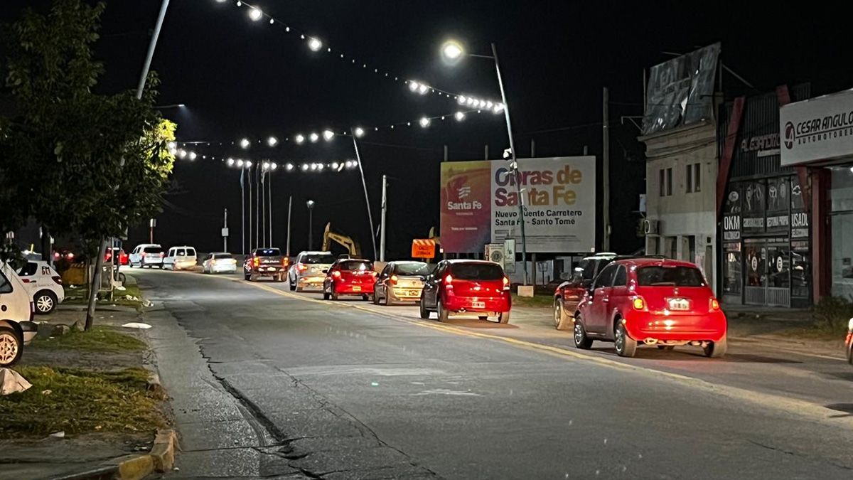 El choque entre la moto y la bicicleta generó complicaciones en ambas manos del Puente Carretero, principalmente la que se dirige hacia Santa Fe.