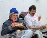 Un vecino contó en AIRE que su hija le prestaba dinero a uno de los empleados del hogar de tránsito clandestino para que pudiera comprar alimentos para los residentes.