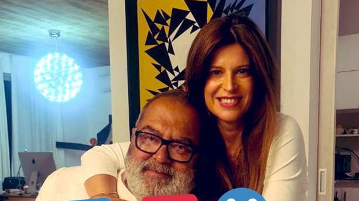 Horas antes de su internación, apareció la primera foto donde se lo ve con su nueva novia. 