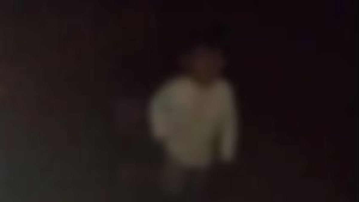 El bebé de apenas un año fue encontrado al costado de la ruta en Bolivia por una pareja que iba conduciendo. El bebé de apenas un año fue encontrado al costado de la ruta en Bolivia por una pareja que iba conduciendo.