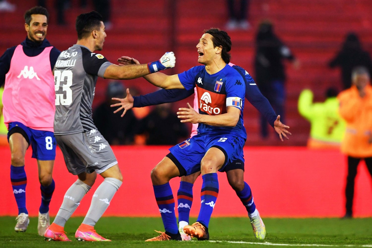 Gonzalo Marinelli y Sebastián Prediger compañeros en Tigre. Gonzalo Marinelli y Sebastián Prediger compañeros en Tigre.