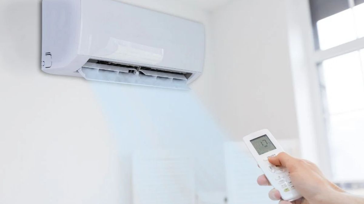 Ajustar la temperatura del aire acondicionado a 23°C ayuda a reducir el consumo de energía y mejorar la eficiencia del equipo. Ajustar la temperatura del aire acondicionado a 23°C ayuda a reducir el consumo de energía y mejorar la eficiencia del equipo.