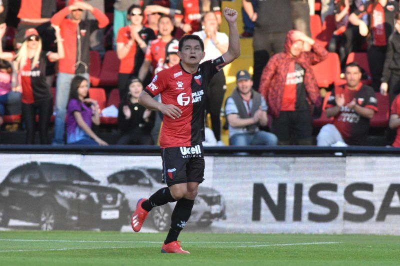 Morelo y el “Pulga” le dieron la victoria a Colón en la Superliga y llegan afilados al partido de Copa