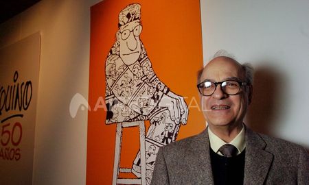 Joaquín Quino Lavado en una fotografía del 27/04/2004. En esa ocasión, el dibujante y humorista inauguró la foto el dibujante y humorista gráfico inaugura la muestra homenaje a sus 50 años de trabajo, en el Palais de Glace. Joaquín Quino Lavado en una fotografía del 27/04/2004. En esa ocasión, el dibujante y humorista inauguró la foto el dibujante y humorista gráfico inaugura la muestra homenaje a sus 50 años de trabajo, en el Palais de Glace.