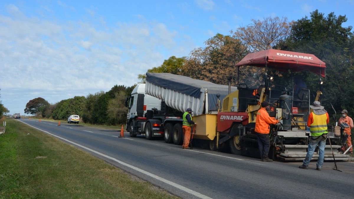 Repavimentación en la RN 11 a la altura de Nelson, Santa Fe.