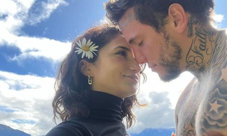 Alex Caniggia y Melody Luz se enamoraron en El Hotel de los Famosos. Alex Caniggia y Melody Luz se enamoraron en El Hotel de los Famosos.