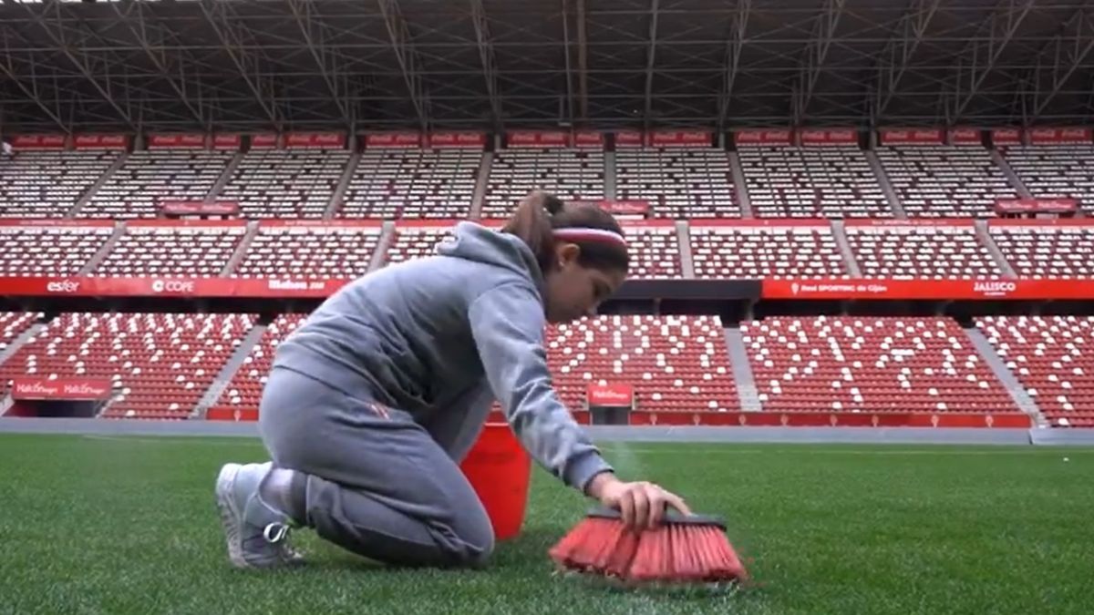 El Sporting Gijón saludó a las mujeres en su día con un video de una niña limpiando y tuvo reacciones de todo tipo.