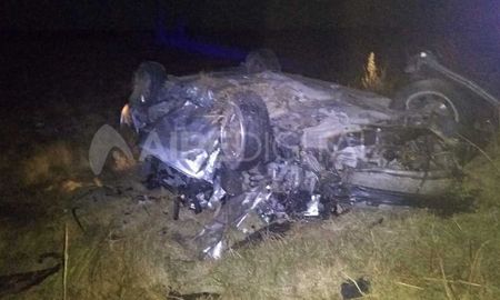 Los jóvenes se trasladaban en el auto de la familia. Los jóvenes se trasladaban en el auto de la familia.