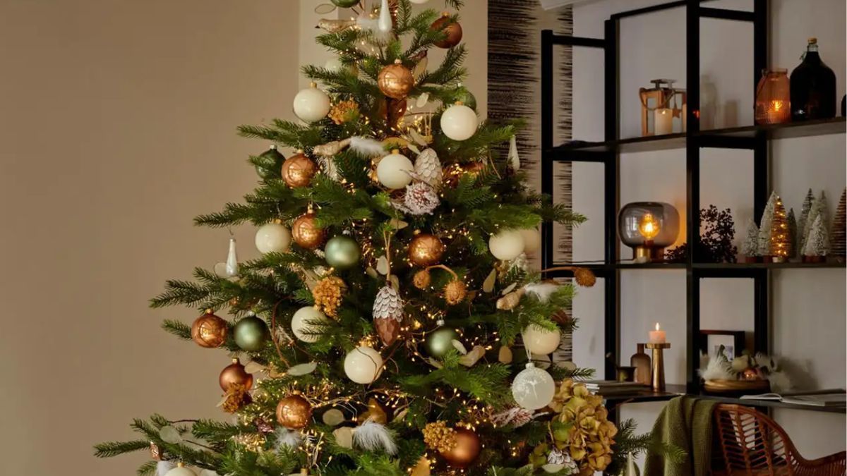 El árbol de Navidad es una tradición que proviene de la mitología nórdica.