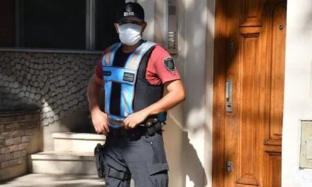 barrio candioti: la comisaria en cuarentena por un preso que podria tener coronavirus barrio candioti: la comisaria en cuarentena por un preso que podria tener coronavirus