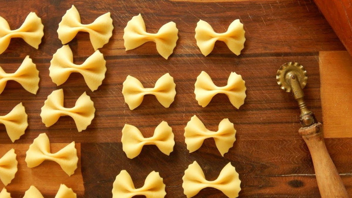 Cómo hacer fideos moñitos caseros para los mas pequeños de casa