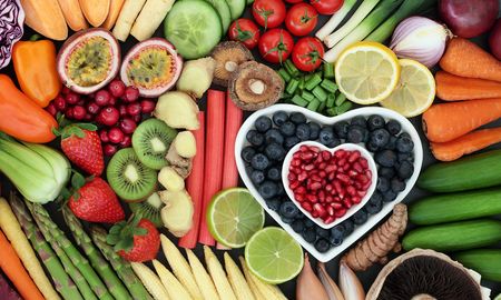 Gran cantidad de estos alimentos tienen efecto diurético , es decir, que estimular la eliminación de líquido del organismo a través de la orina Gran cantidad de estos alimentos tienen efecto diurético , es decir, que estimular la eliminación de líquido del organismo a través de la orina