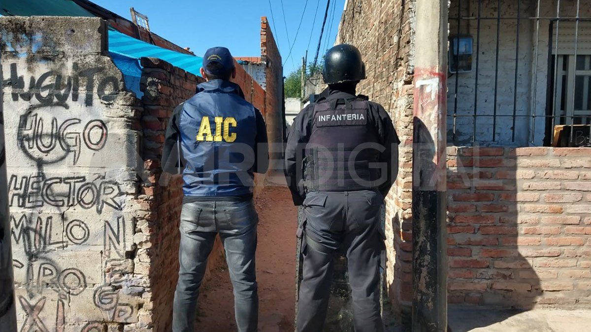 El pasillo está ubicado en calle Entre Ríos al 3800