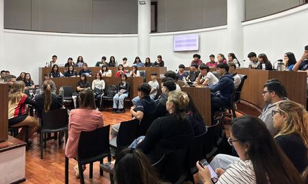 En esta edición se trabajaron 33 proyectos, muchos de ellos vinculados a problemáticas de los barrios, las escuelas, la cultura, el turismo y la nocturnidad. En esta edición se trabajaron 33 proyectos, muchos de ellos vinculados a problemáticas de los barrios, las escuelas, la cultura, el turismo y la nocturnidad.