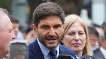 Pullaro adelantó que el plan de desendeudamiento para estatales se presentará la próxima semana