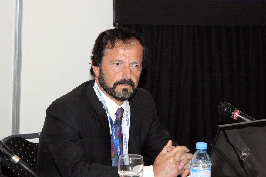 Carlos Querini trabaja en el área de la catálisis aplicada.