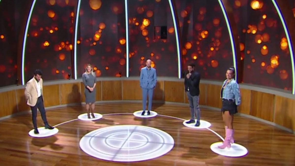 Abel Pintos, Luciano Castro, Gonzalo Heredia, Mica Viciconte y Belu Lucius, fueron los primeros invitados.