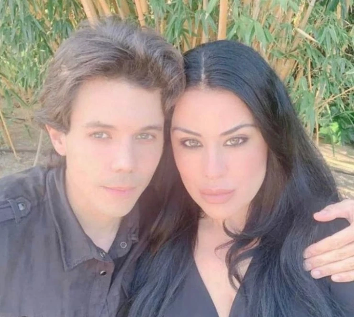 Kevin Axel Caniggia vive con su mujer Nieves y la hija de ambos en Marbella.