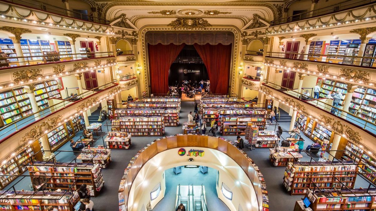 La Librería El Ateneo Grand Splendid es uno de los atractivos turísticos más visitados por los turistas. La Librería El Ateneo Grand Splendid es uno de los atractivos turísticos más visitados por los turistas.