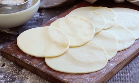Preparar la masa casera durante la cuarentena es más fácil de lo que muchos creen Preparar la masa casera durante la cuarentena es más fácil de lo que muchos creen