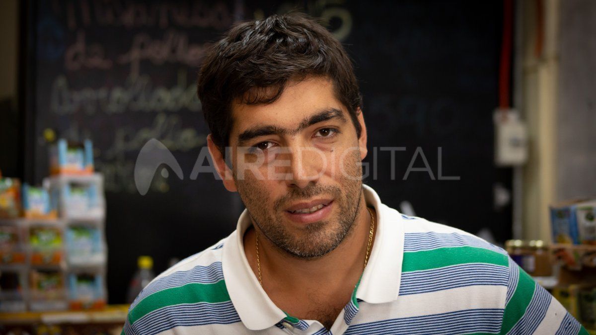 Rafael Pérez, hincha de Colón, es el último nadador santafesino en ganar la maratón Santa Fe-Coronda.