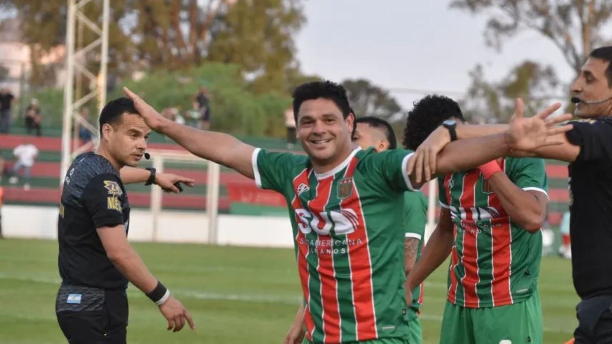 En Primera, Gagliardi jugó en Chicago, Chacarita, Patronato y All Boys (Foto: Agropecuario). En Primera, Gagliardi jugó en Chicago, Chacarita, Patronato y All Boys (Foto: Agropecuario).