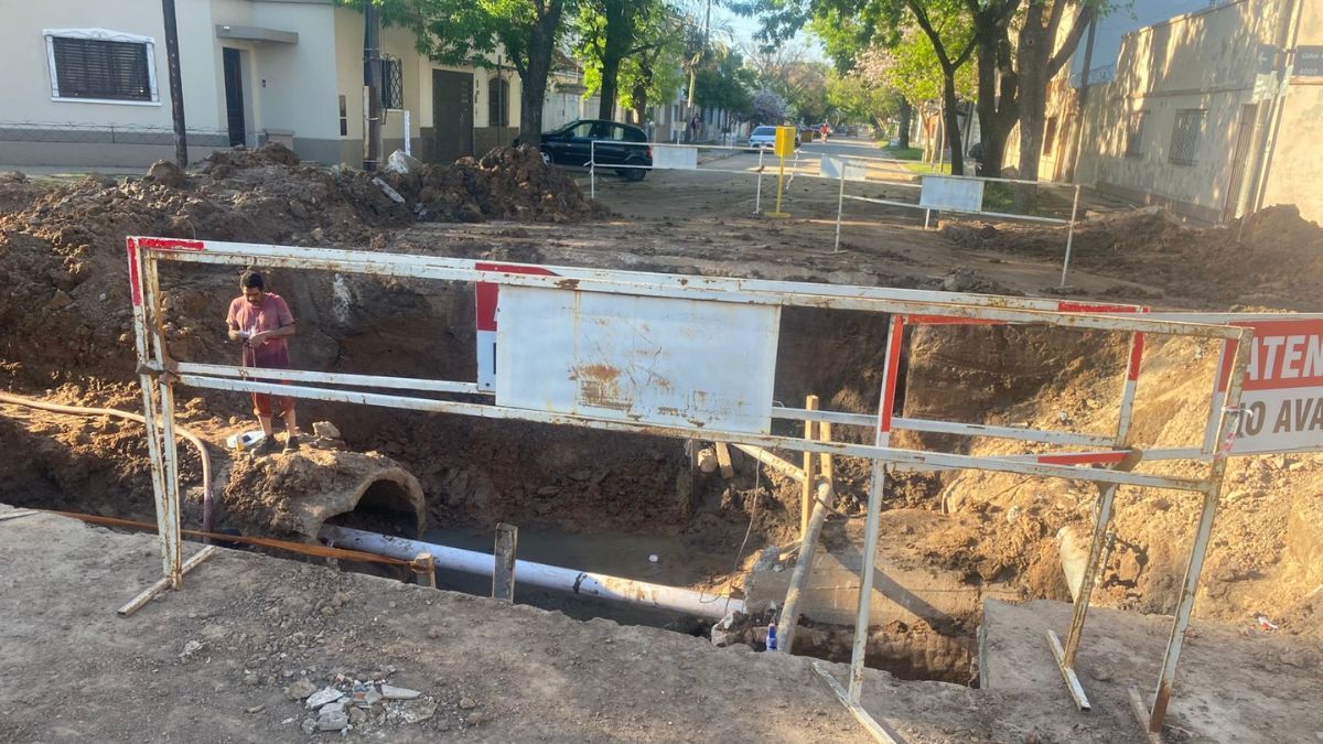 La obra se está realizando en calle Crespo