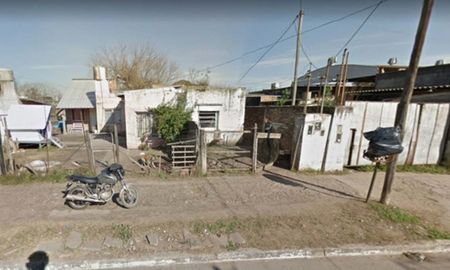 incendiaron una casa y arrojaron fuego al pariente de un complice por el crimen de un colectivero incendiaron una casa y arrojaron fuego al pariente de un complice por el crimen de un colectivero